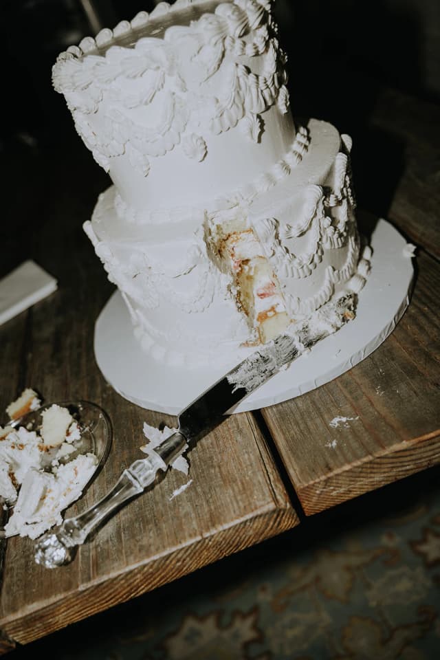 Detalle de una boda con ambiente cercano y auténtico